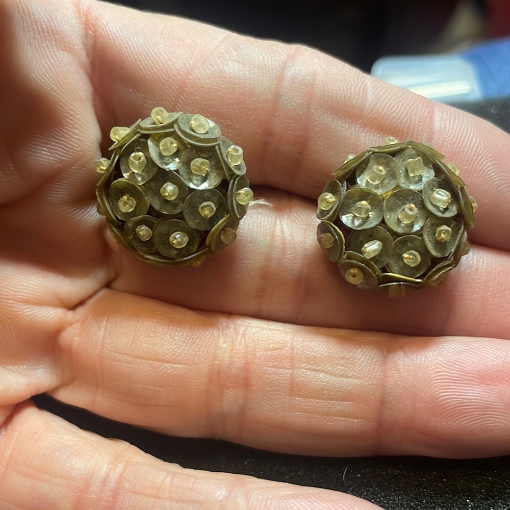 Vintage handmade screw on sequin earrings. Circa 1940